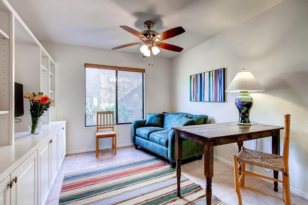 Country Club Home 2 Bedroom 2 Ba And Den About 1 Mi To Golf بورّغو سبرينغس المظهر الخارجي الصورة
