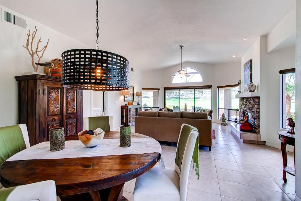Country Club Home 2 Bedroom 2 Ba And Den About 1 Mi To Golf بورّغو سبرينغس المظهر الخارجي الصورة